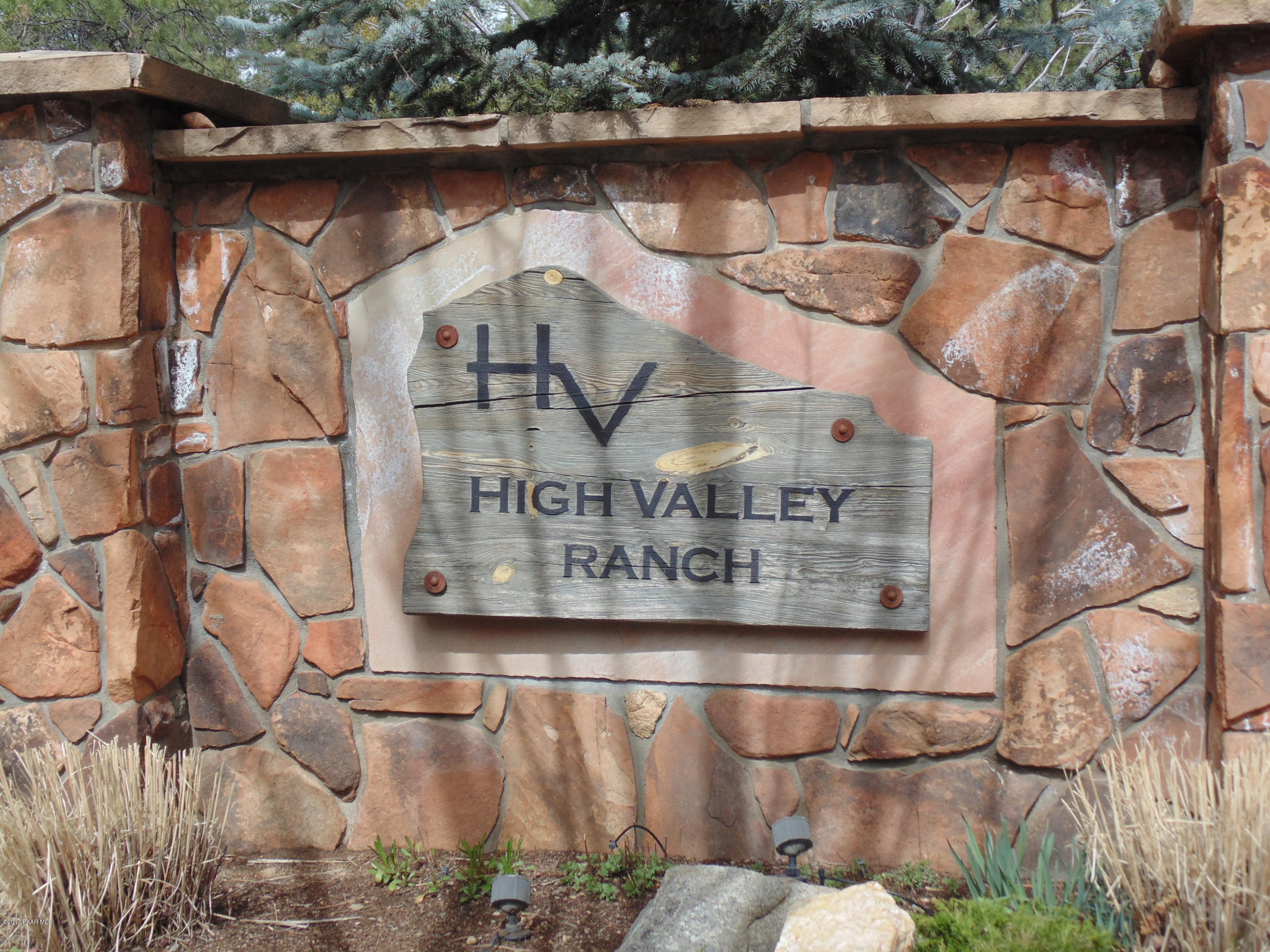 1610 High Valley Ranch Road Prescott, AZ 86303 - Photo 8 of 18 Front gate