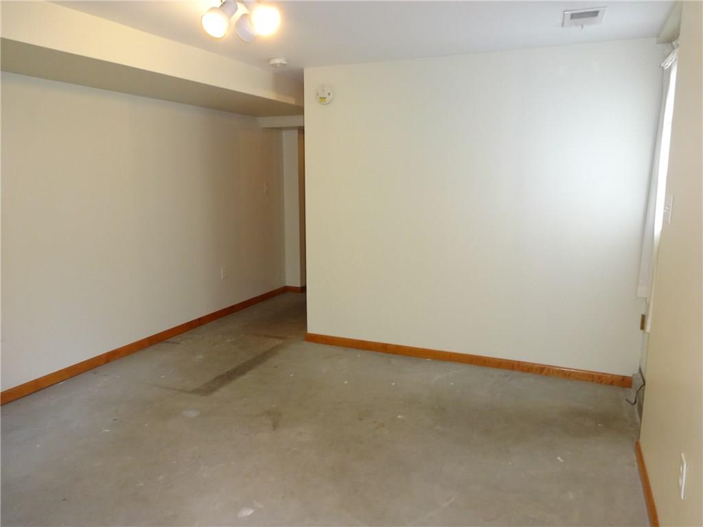 223 Ridge Avenue Pittsburgh, PA 15221 - Photo 22 of 25 Gallery Image 22