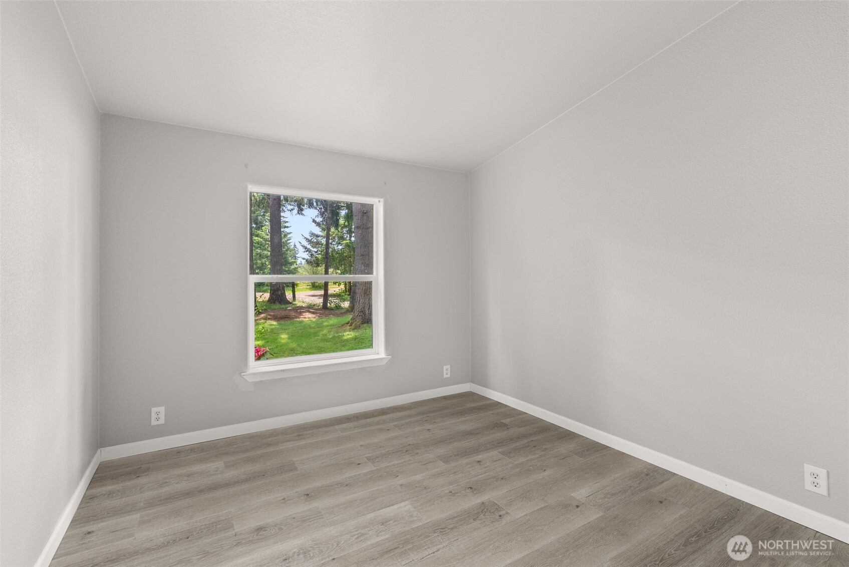 17340 Sargent Road Southwest, Unit 8 Rochester, WA 98579 - Photo 20 of 28 Gallery Image 20