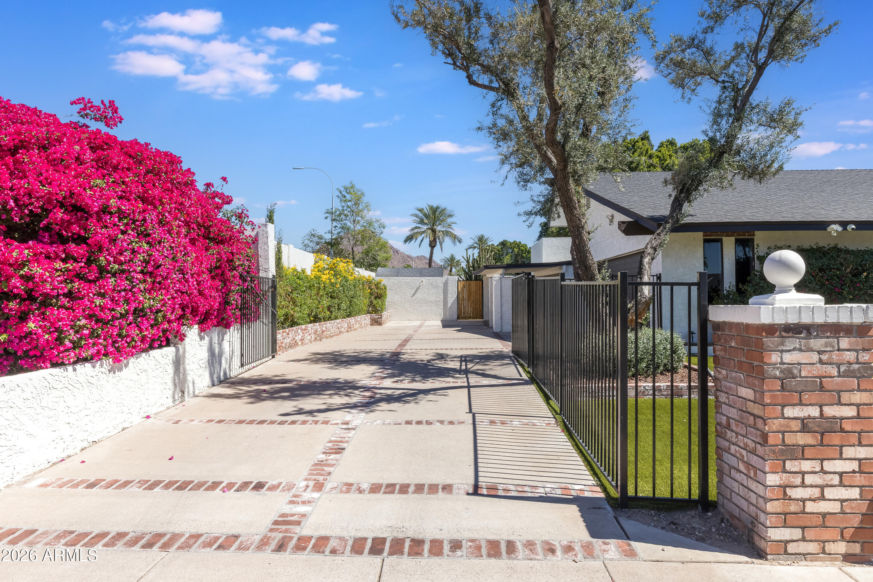 4833 North 38th Street Phoenix, AZ 85018 - Photo 59 of 64 4833 N 38th St-5