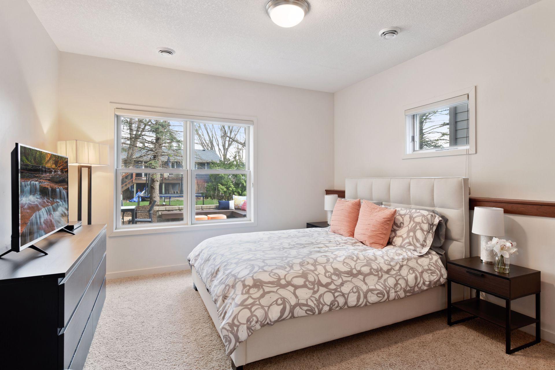 6484 Ivy Way Edina, MN 55436 - Photo 34 of 41