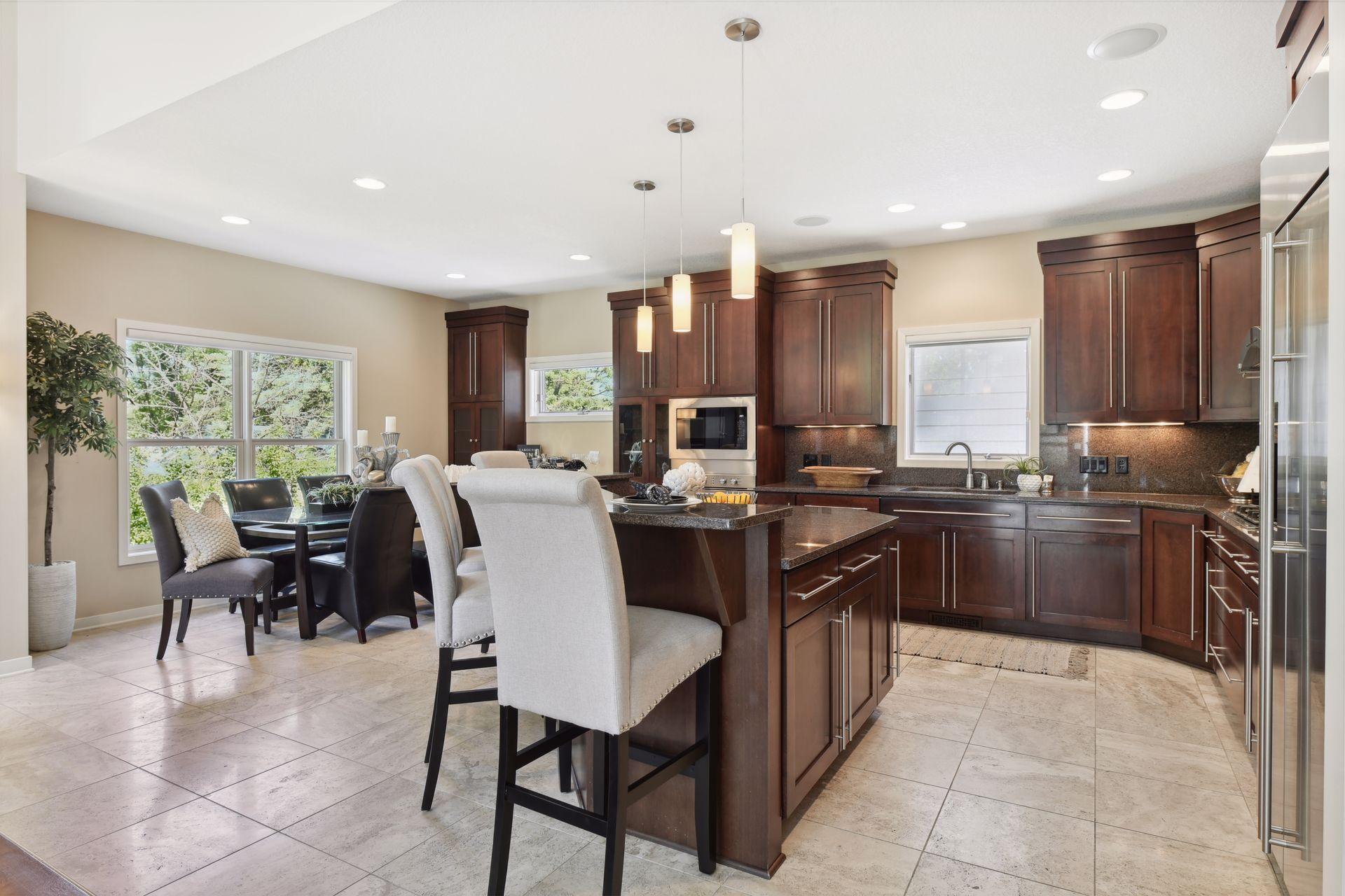 6484 Ivy Way Edina, MN 55436 - Photo 8 of 41