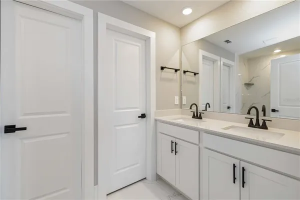 $2,500 | 14362 Lilac Sky Terrace, Bradenton, FL 34211