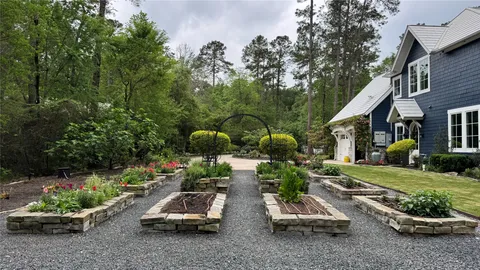 $2,400,000 | 10 Riata Drive, Magnolia, TX 77354