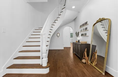 $2,400,000 | 10 Riata Drive, Magnolia, TX 77354