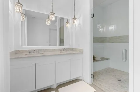 $2,400,000 | 10 Riata Drive, Magnolia, TX 77354