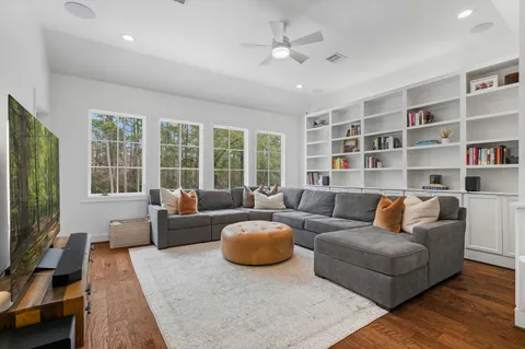 $2,400,000 | 10 Riata Drive, Magnolia, TX 77354