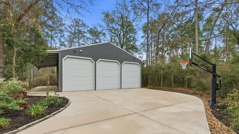 $2,400,000 | 10 Riata Drive, Magnolia, TX 77354