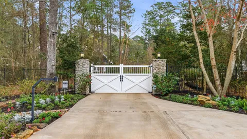 $2,400,000 | 10 Riata Drive, Magnolia, TX 77354