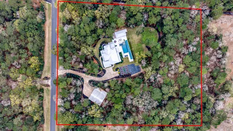 $2,400,000 | 10 Riata Drive, Magnolia, TX 77354