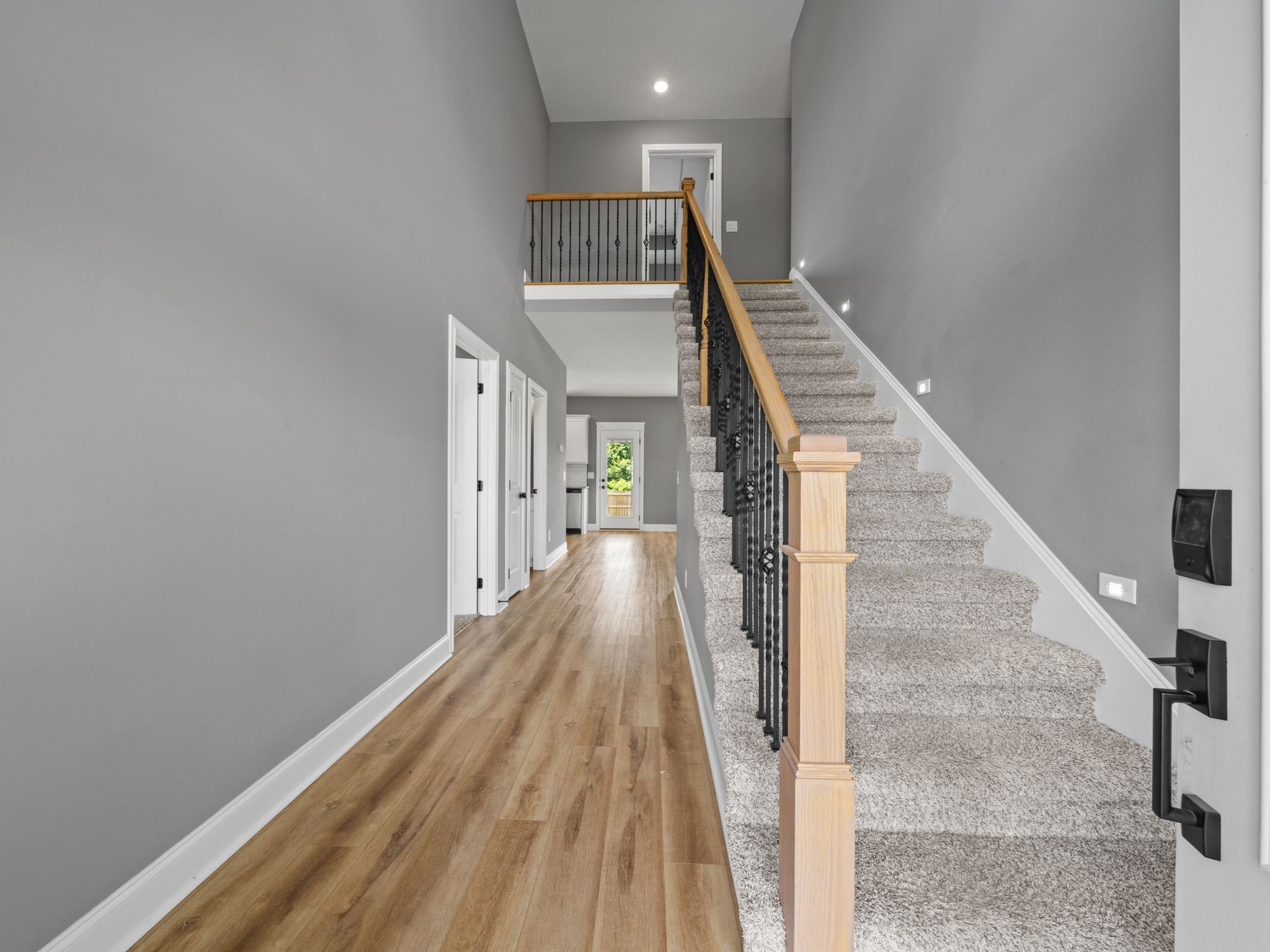 842 Burley Barn Road Clarksville, TN 37042 - Photo 6 of 32