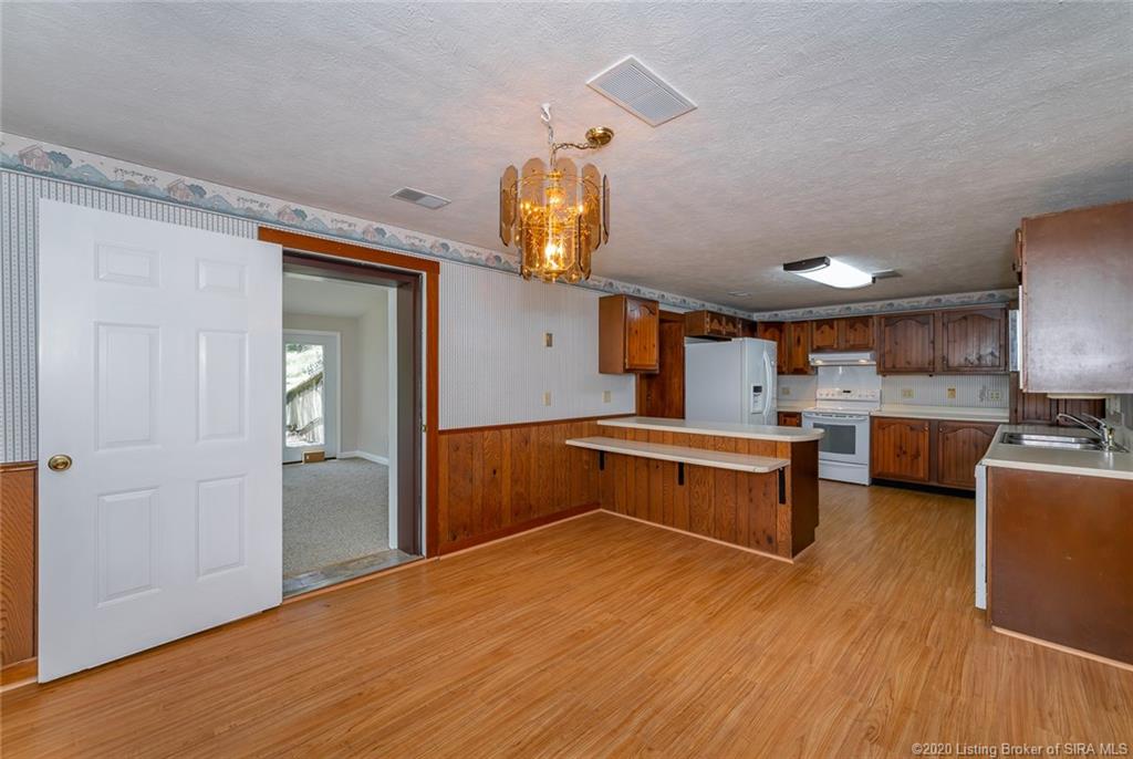 1006 Valley View Road Southwest Corydon, IN 47112 - Photo 18 of 50 Gallery Image 18