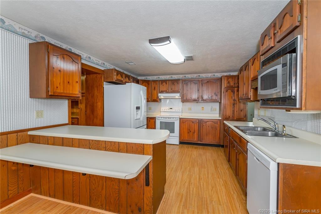 1006 Valley View Road Southwest Corydon, IN 47112 - Photo 22 of 50 Gallery Image 22