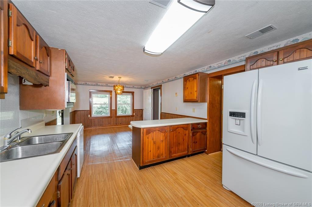 1006 Valley View Road Southwest Corydon, IN 47112 - Photo 24 of 50 Gallery Image 24