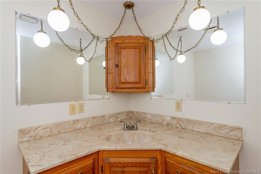 1006 Valley View Road Southwest Corydon, IN 47112 - Photo 29 of 50 Gallery Image 29