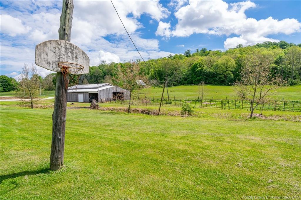 1006 Valley View Road Southwest Corydon, IN 47112 - Photo 10 of 50 Gallery Image 10