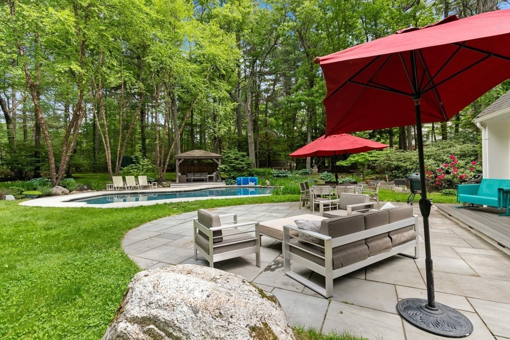 27 Wood Ridge Road Weston, MA 02493 - Photo 4 of 30