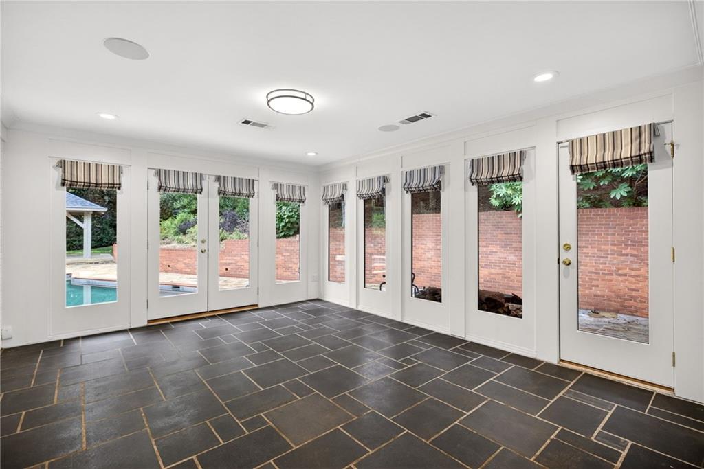 62 Blackland Road Northwest Atlanta, GA 30342 - Photo 12 of 40