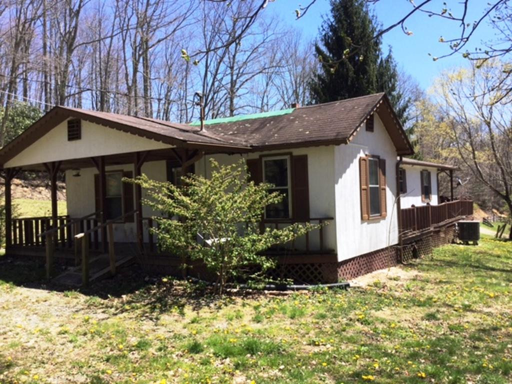 2485 Bulldog Road Trade, TN 37691 - Photo 4 of 12 Photo 4