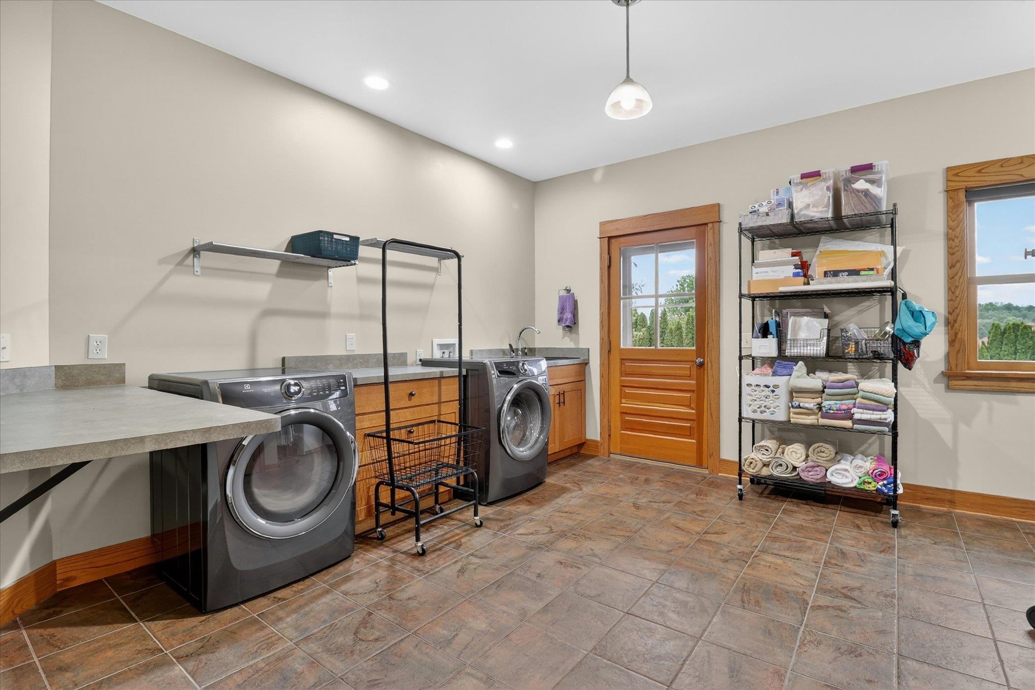 W6383 Hackbarth Road Fort Atkinson, WI 53538 - Photo 17 of 54