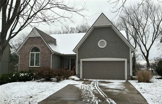 $489,000 | 9333 West 125th Street, Overland Park, KS 66213
