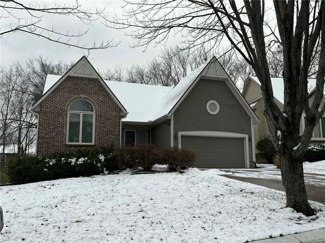 $489,000 | 9333 West 125th Street, Overland Park, KS 66213