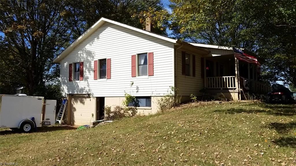 1955 Dobbins Mill Road Elkin, NC 28621 - Photo 2 of 20 Side View