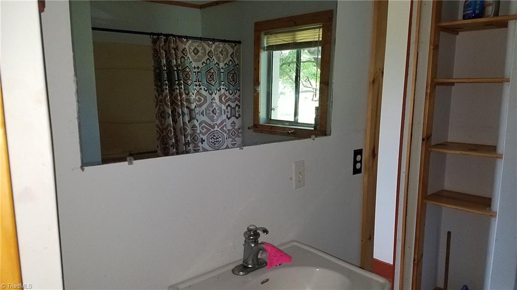 1955 Dobbins Mill Road Elkin, NC 28621 - Photo 18 of 20 Gallery Image 18