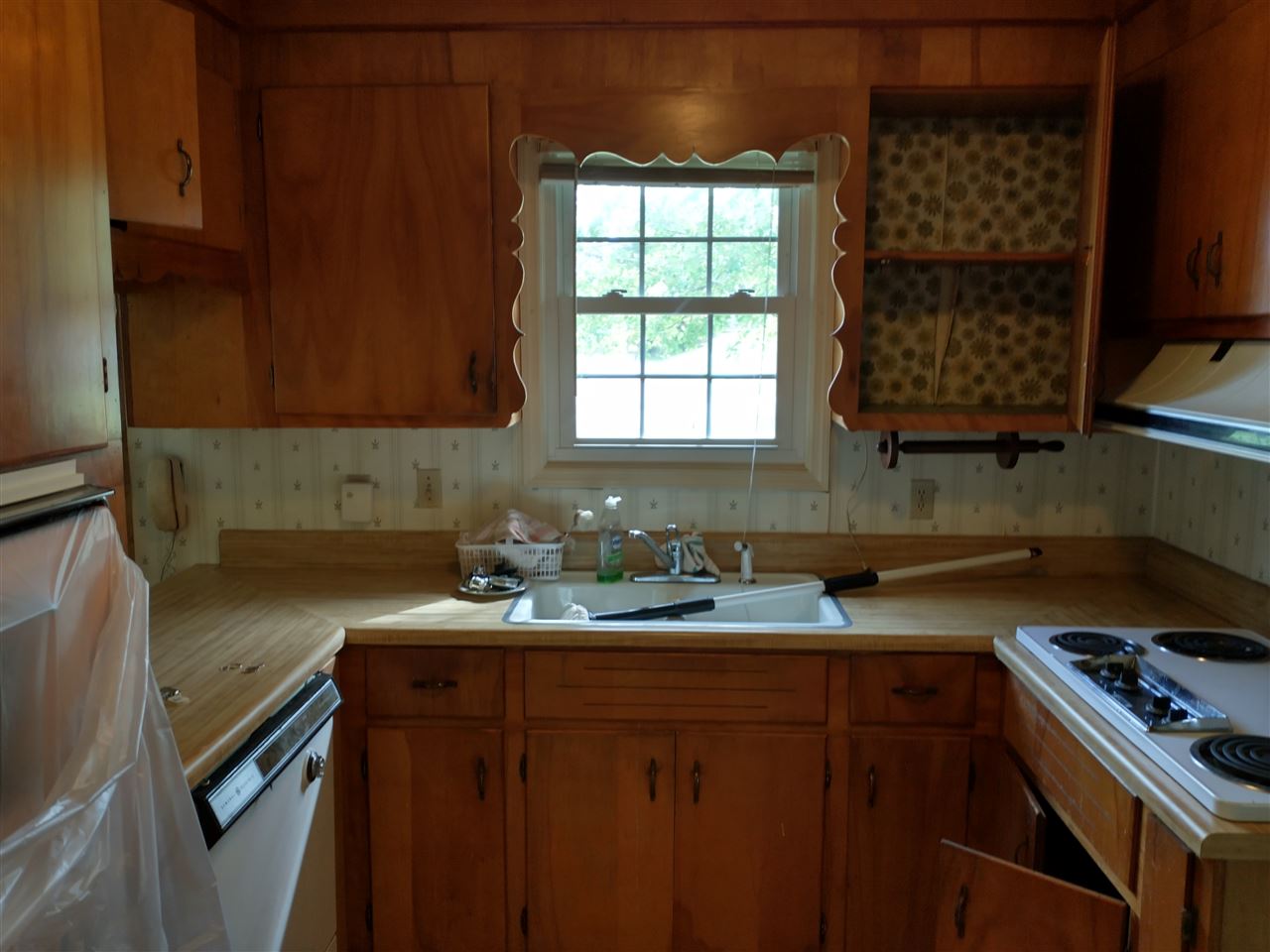 105 Dover Road Spartanburg, SC 29301 - Photo 3 of 8 Gallery Image 3