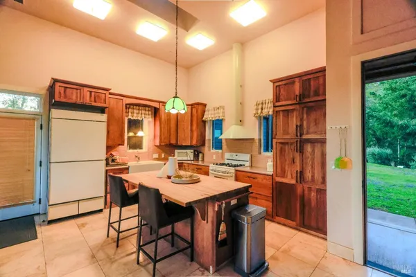 $2,199,000 | 19801 Kelly Road, Geyserville, CA 95441