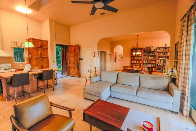 $2,199,000 | 19801 Kelly Road, Geyserville, CA 95441