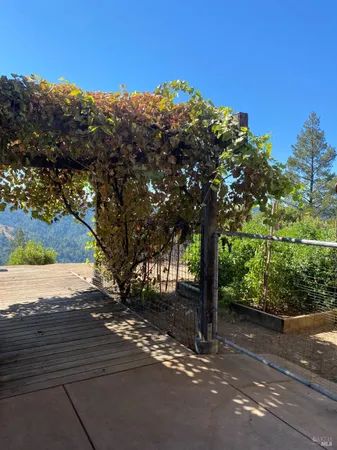 $2,199,000 | 19801 Kelly Road, Geyserville, CA 95441