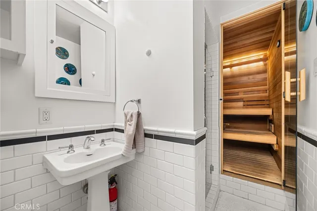 $4,974,999 | 2775 Motor Avenue, Los Angeles, CA 90064