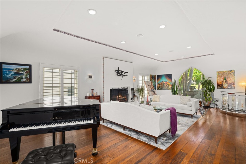 2775 Motor Avenue Los Angeles, CA 90064 - Photo 6 of 55