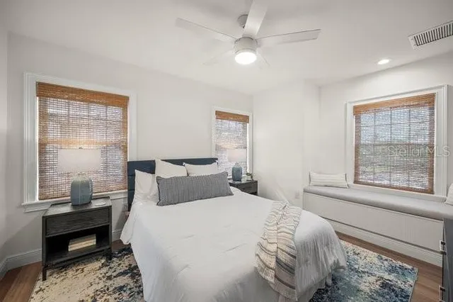 $8,950 | 527 56th Street, Holmes Beach, FL 34217