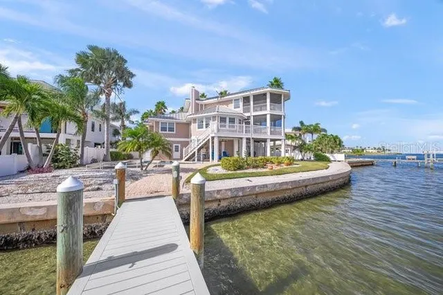 $8,950 | 527 56th Street, Holmes Beach, FL 34217