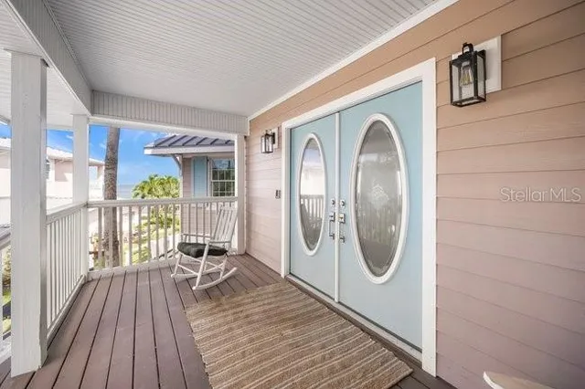 $8,950 | 527 56th Street, Holmes Beach, FL 34217