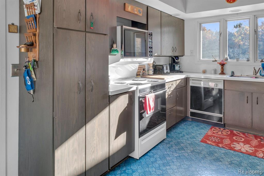 11547 Sheridan Road Manchester, MI 48158 - Photo 6 of 50