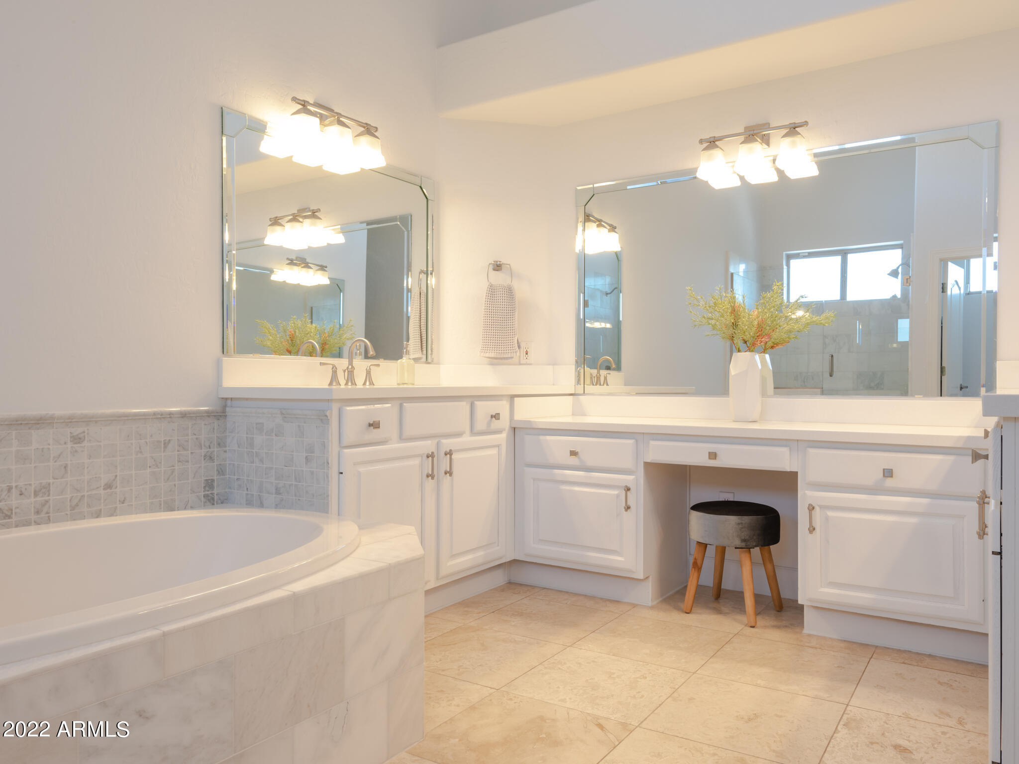 7357 East Rochelle Circle Mesa, AZ 85207 - Photo 27 of 55 7357 E Rochelle Circle 20220502-DSC_9017