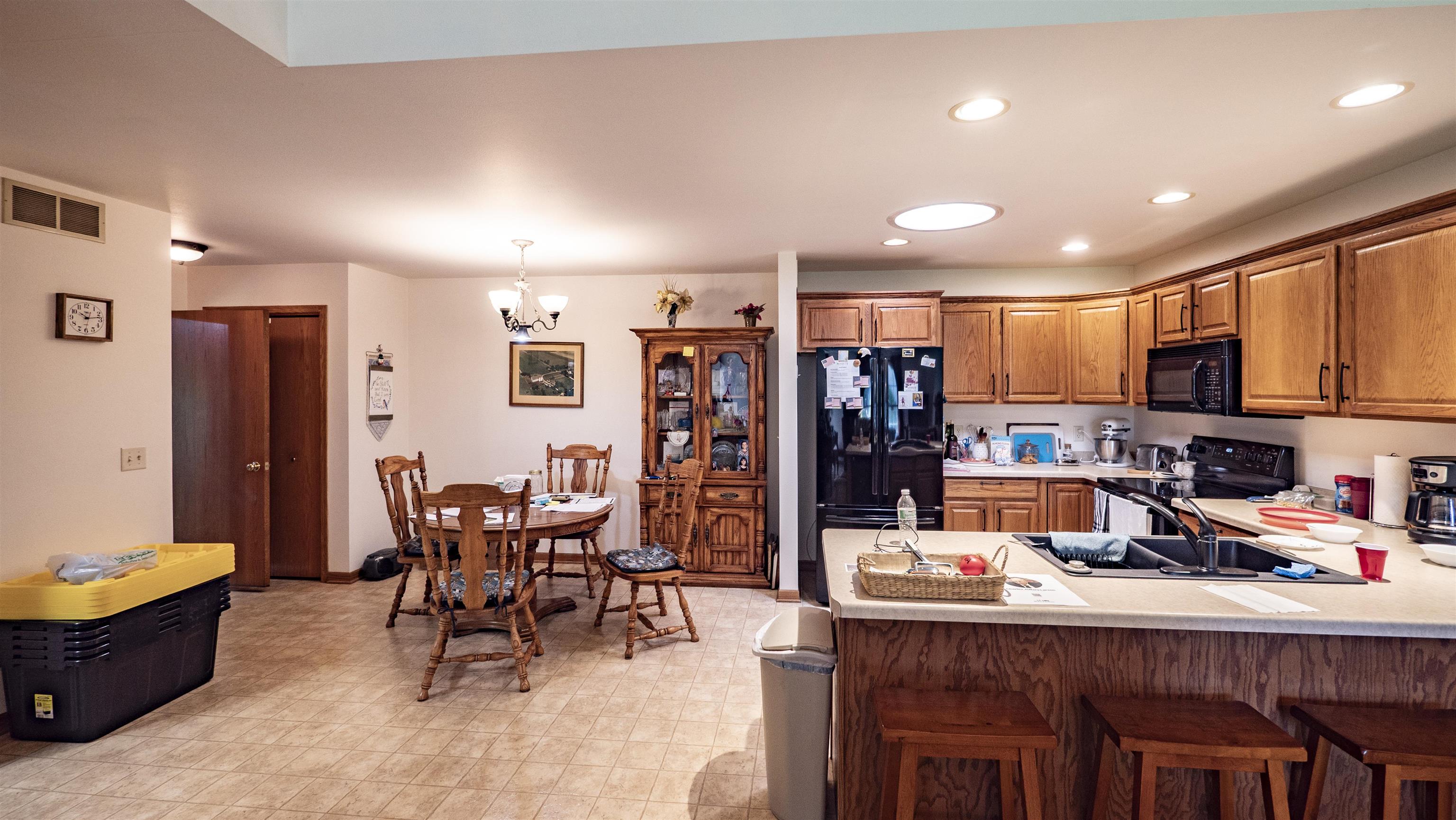 232 Prairie View Court Waupaca, WI 54981 - Photo 21 of 28