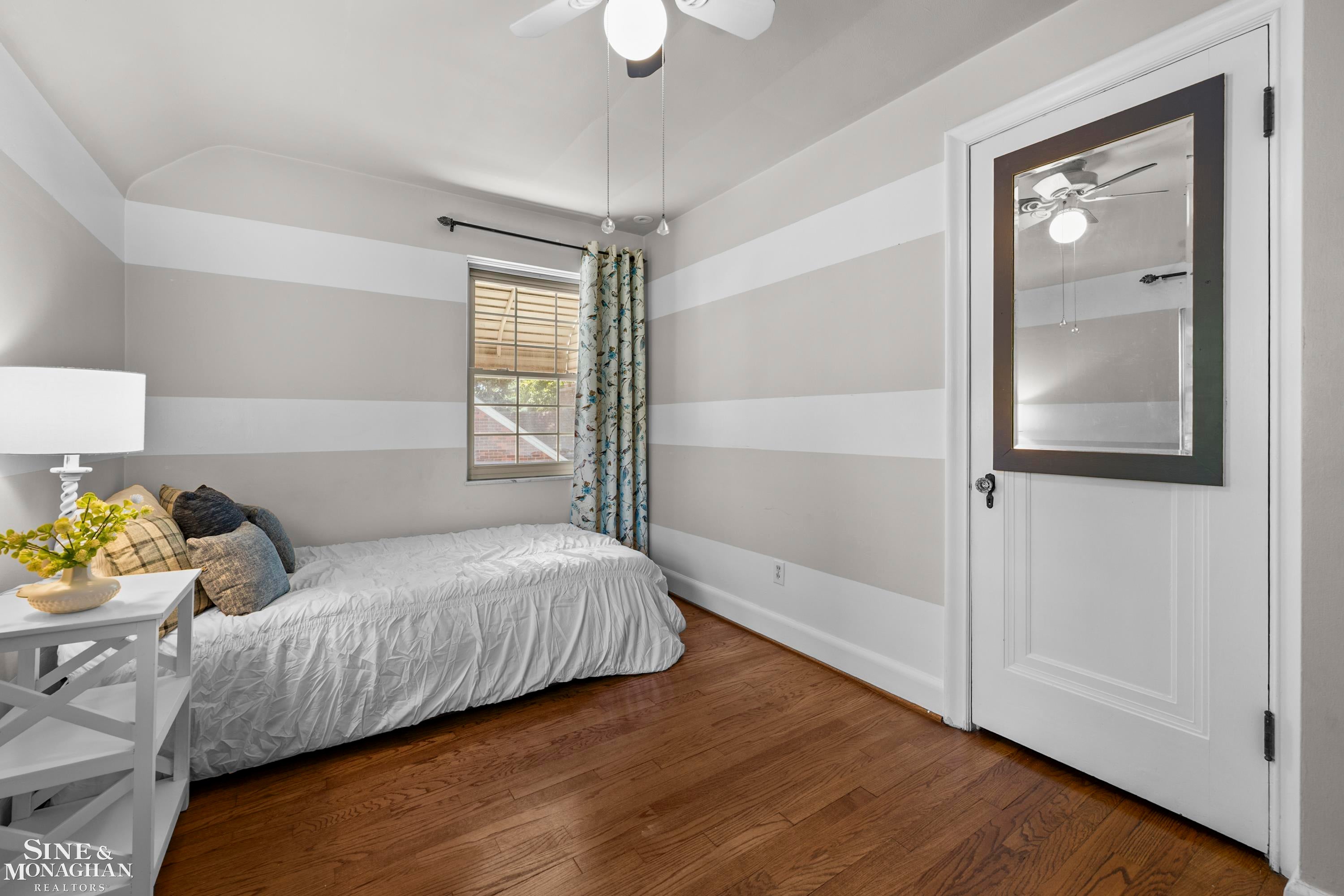 818 Cadieux Road Grosse Pointe, MI 48230 - Photo 29 of 41 Gallery Image 29