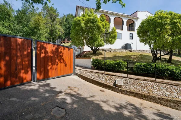 $2,795,000 | 88 Lincoln Park, San Anselmo, CA 94960
