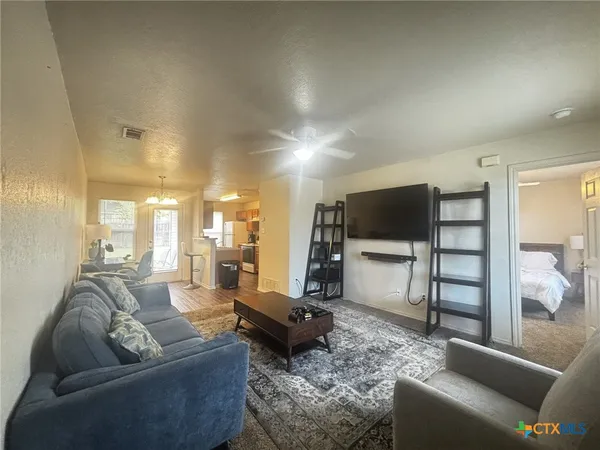 $1,000 | 409 Creek Street, Unit B, Copperas Cove, TX 76522