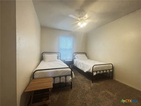 $1,000 | 409 Creek Street, Unit B, Copperas Cove, TX 76522