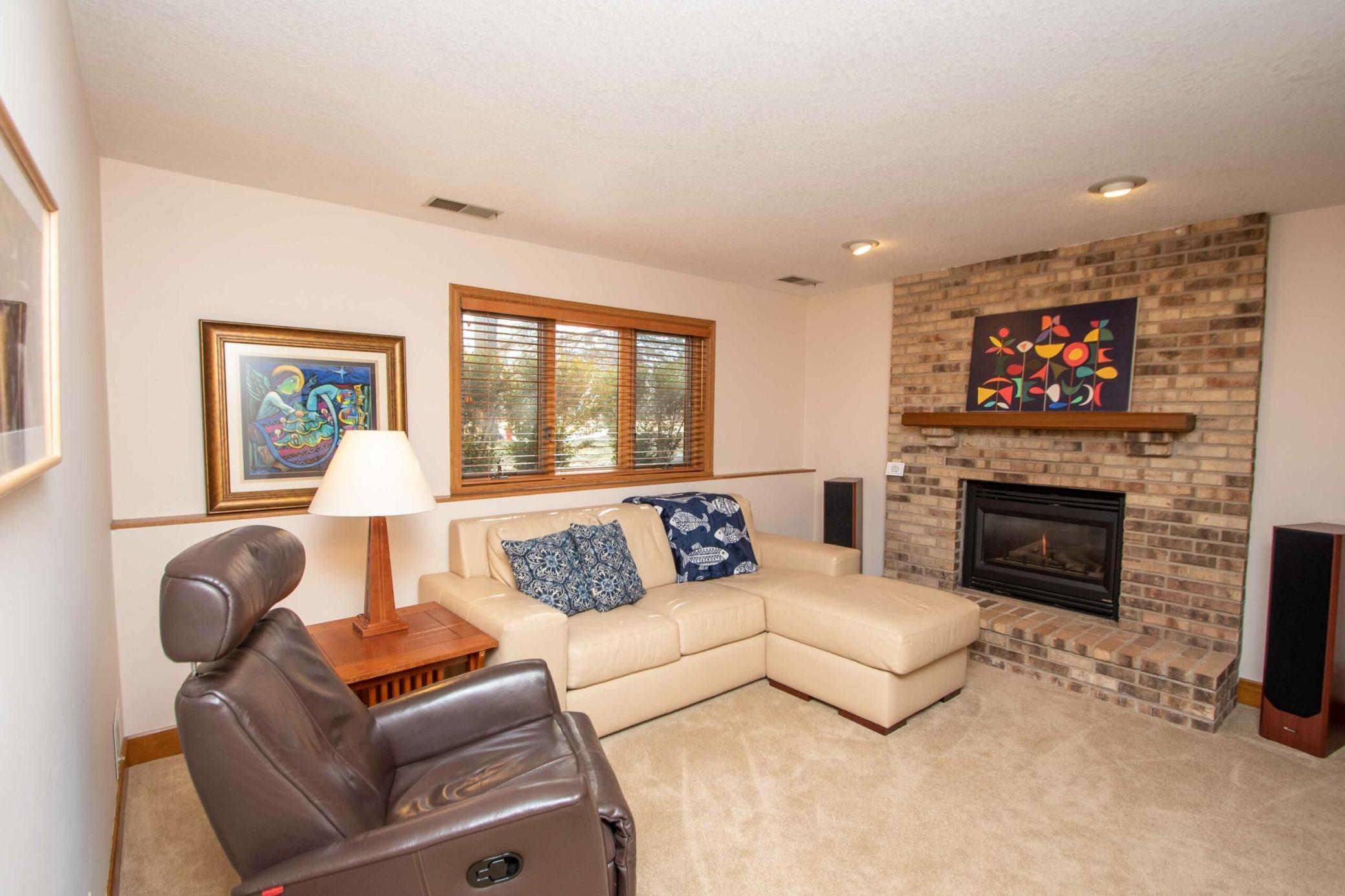4675 Beacon Hill Road Eagan, MN 55122 - Photo 29 of 38 Gallery Image 29