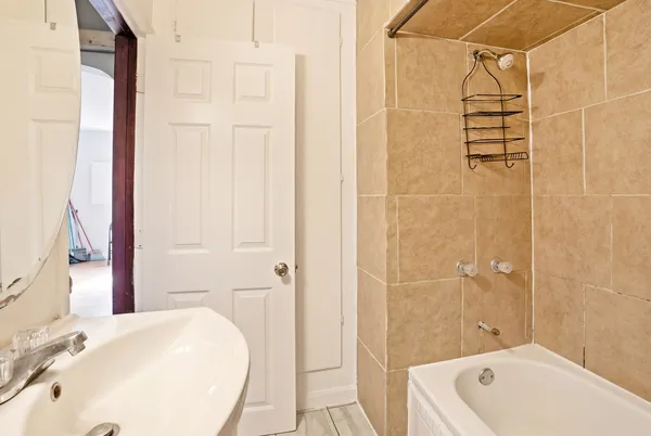 $275,000 | 1034 Talma Street, Aurora, IL 60505