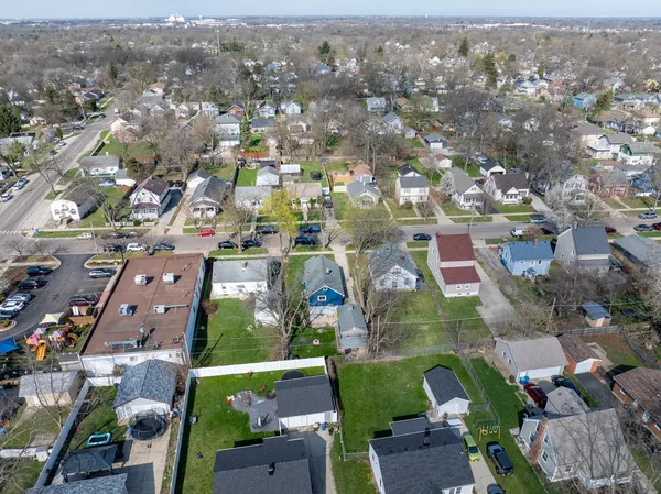 $275,000 | 1034 Talma Street, Aurora, IL 60505