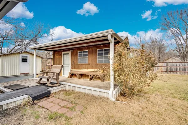 $325,000 | 203 West Avenue K, Midlothian, TX 76065