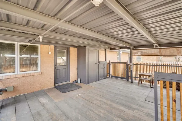 $325,000 | 203 West Avenue K, Midlothian, TX 76065