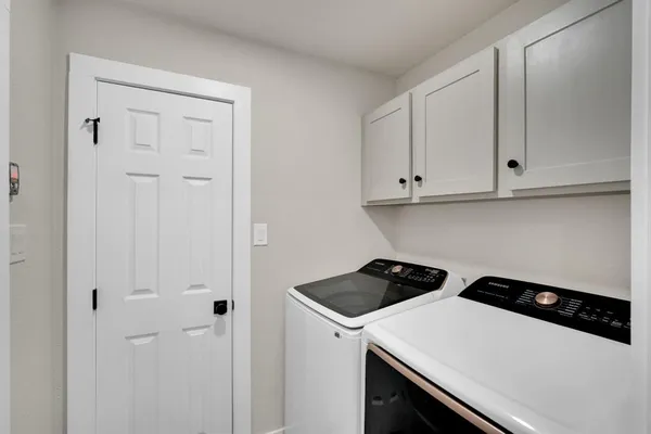 $325,000 | 203 West Avenue K, Midlothian, TX 76065